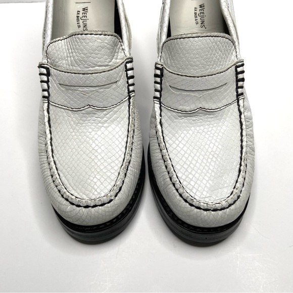 RE/DONE + WEEJUNS The Winsome Heel Loafer in White Textured Leather - Picture 16 of 16